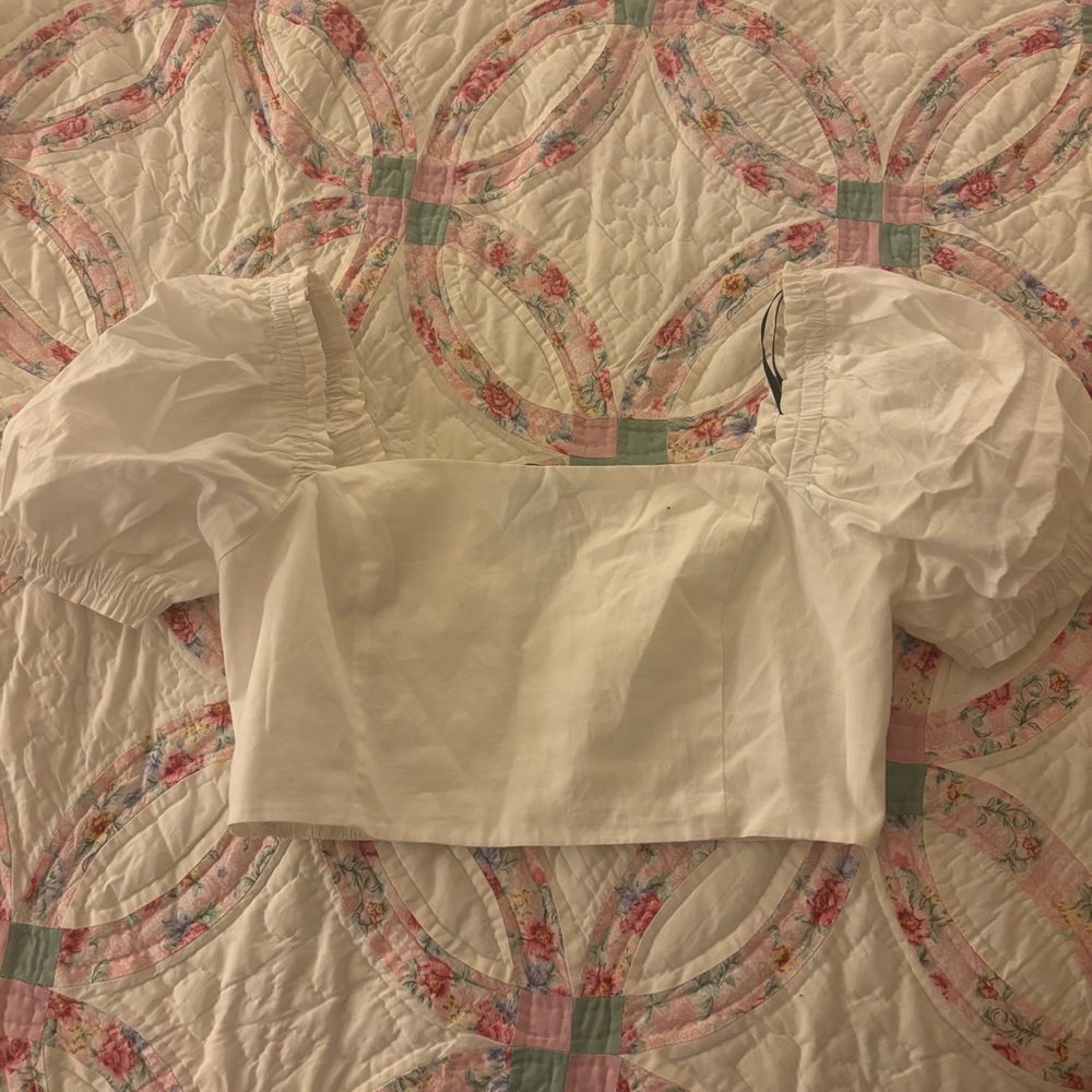 White Puff-Sleeve Crop Top